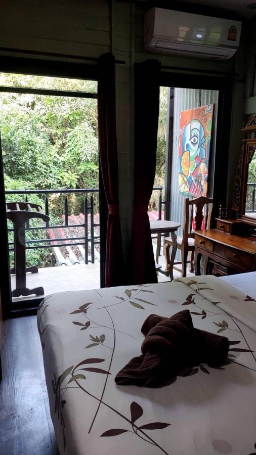 Tamarind Guesthouse Phra Nakhon Si Ayutthaya Exterior foto