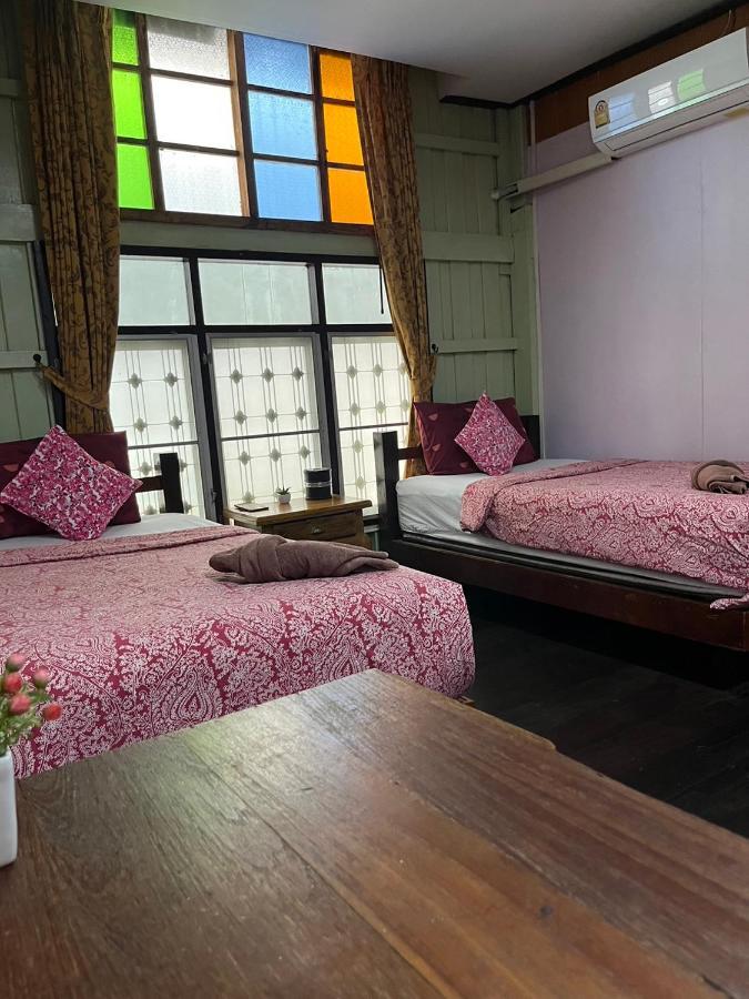 Tamarind Guesthouse Phra Nakhon Si Ayutthaya Exterior foto